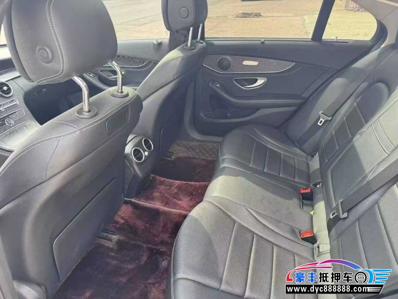 18年奔驰C轿车抵押车出售