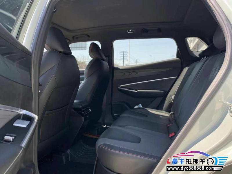 23年吉利博越轿车抵押车出售