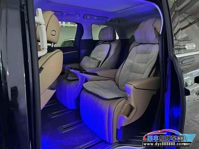 24年腾势D9轿车抵押车出售