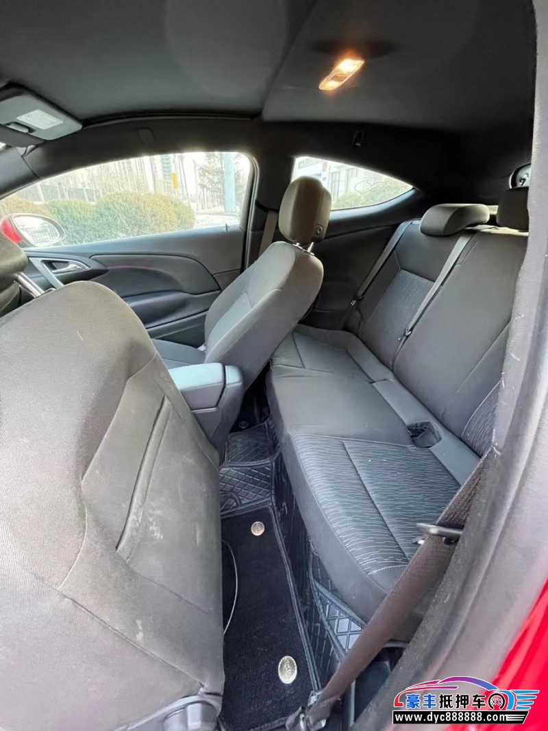 14年欧宝雅特轿车抵押车出售