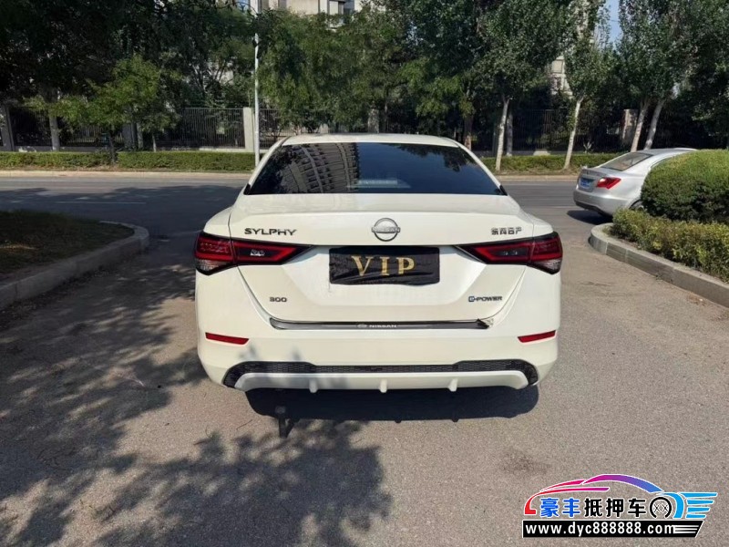 22年日产轩逸轿车抵押车出售