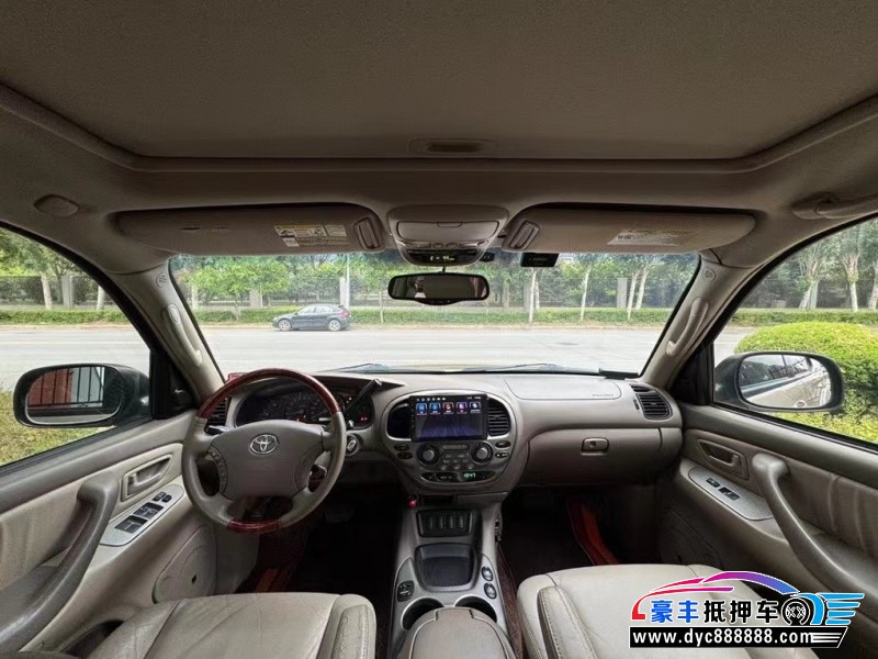 06年丰田红杉轿车抵押车出售