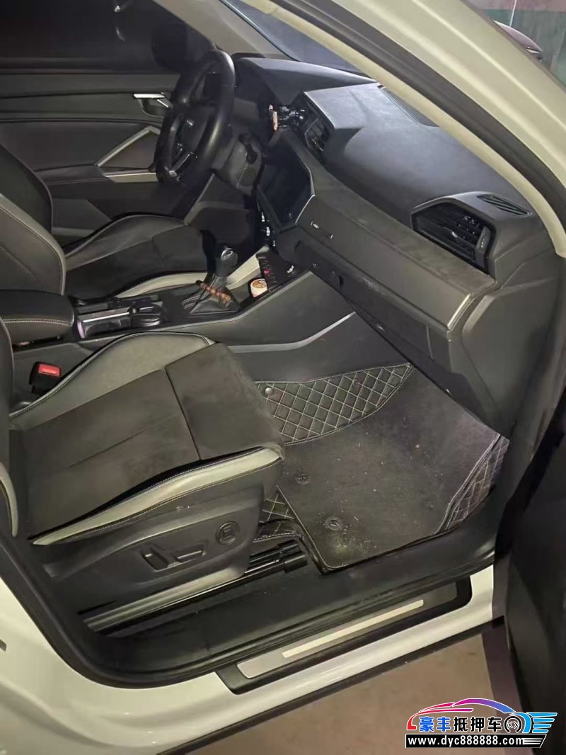 20年奥迪Q3轿车抵押车出售