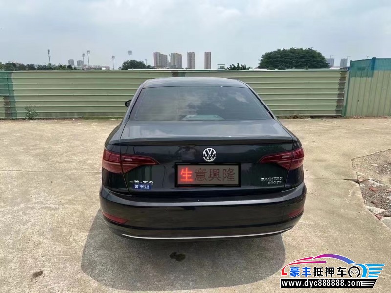 20年大众速腾轿车抵押车出售