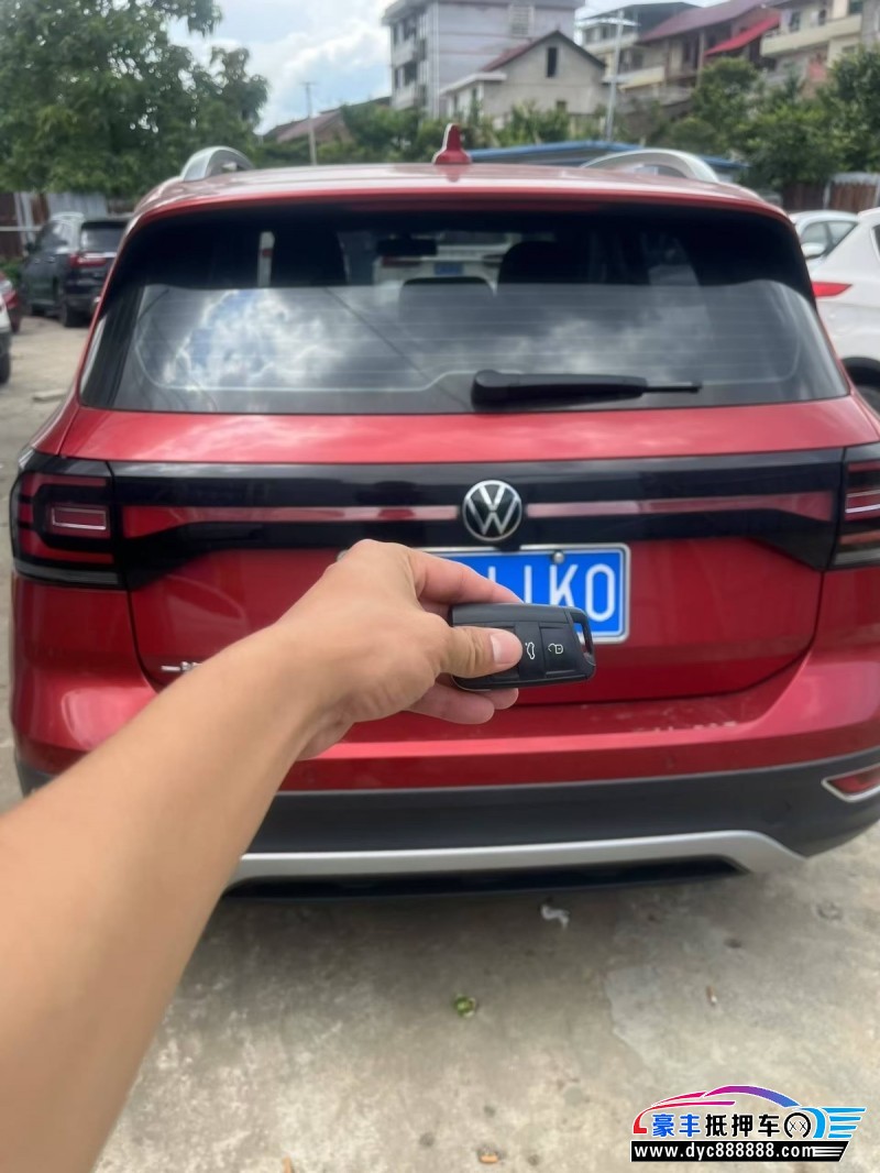 20年大众探影轿车抵押车出售