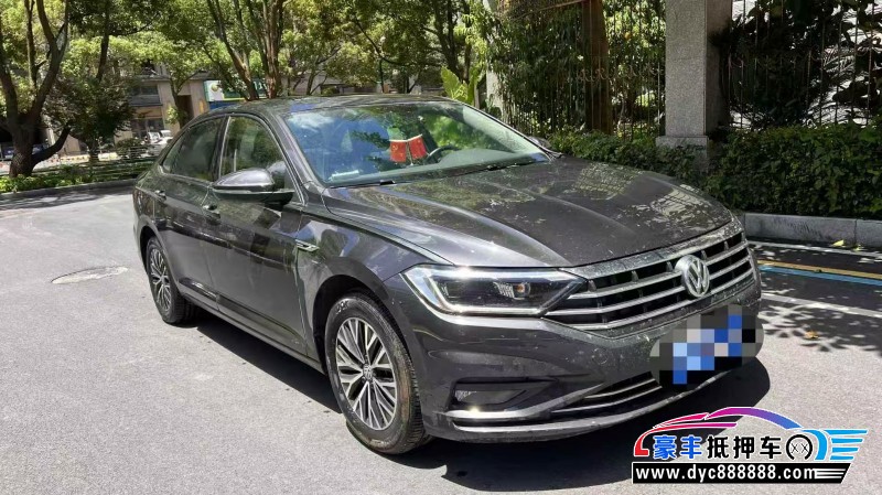 21年大众速腾轿车抵押车出售