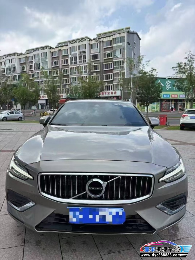 22年沃尔沃S60轿车抵押车出售