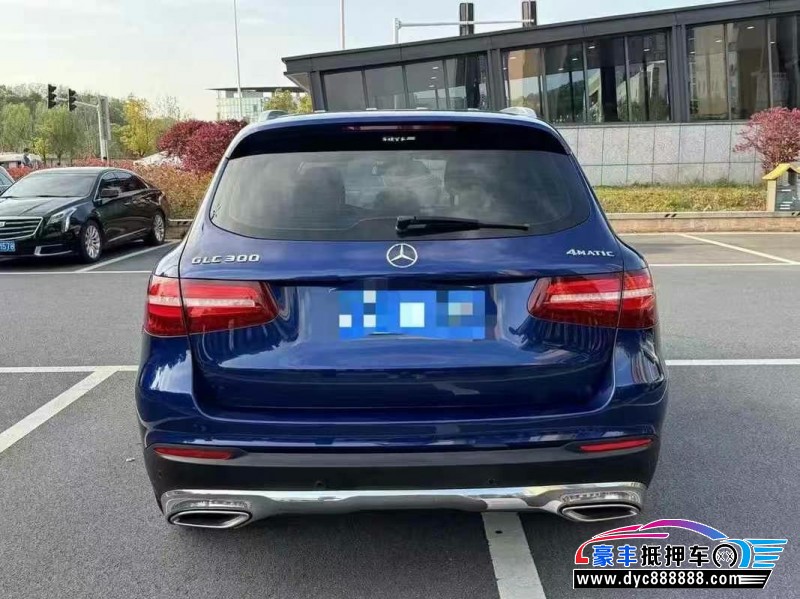 17年奔驰GLC轿车抵押车出售