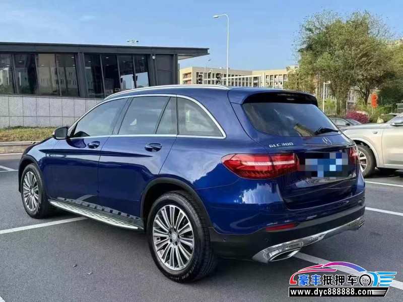 17年奔驰GLC轿车抵押车出售