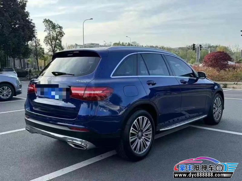 17年奔驰GLC轿车抵押车出售