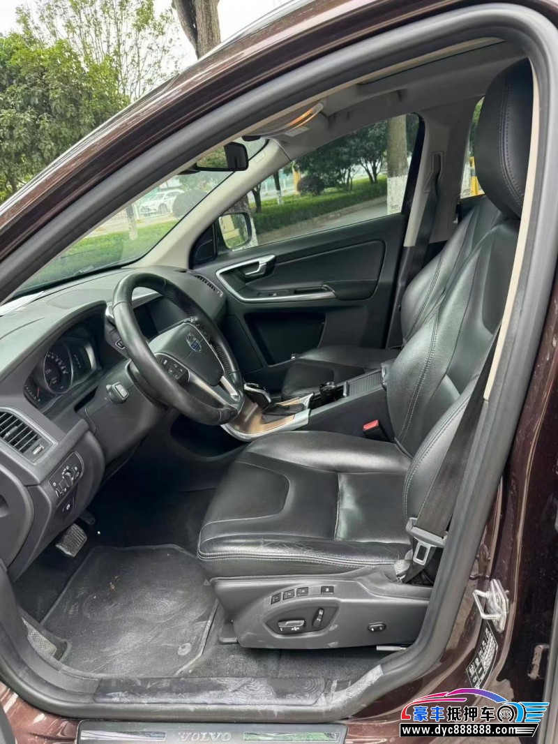 17年沃尔沃XC60轿车抵押车出售