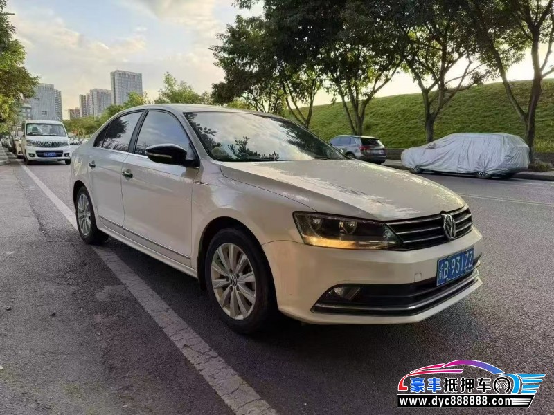 16年大众速腾轿车抵押车出售