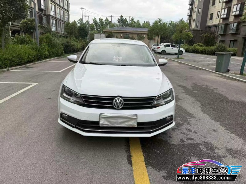 16年大众速腾轿车抵押车出售