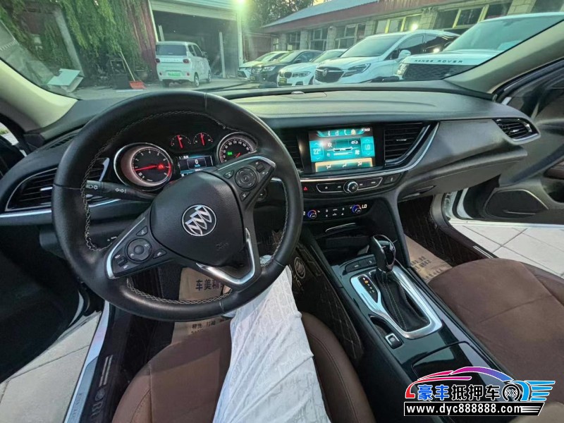 17年别克君威轿车抵押车出售