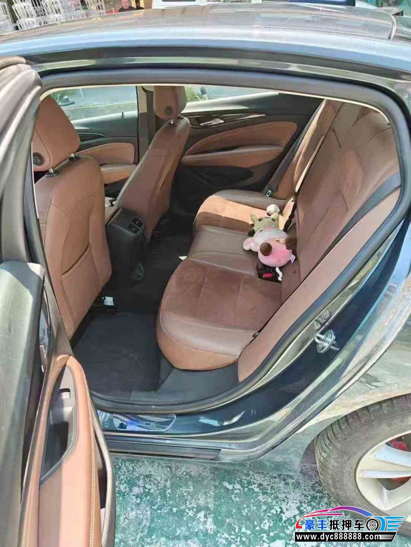 20年别克君威轿车抵押车出售