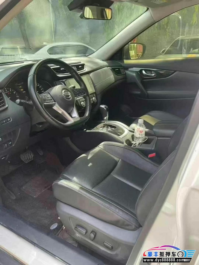 21年日产奇骏轿车抵押车出售