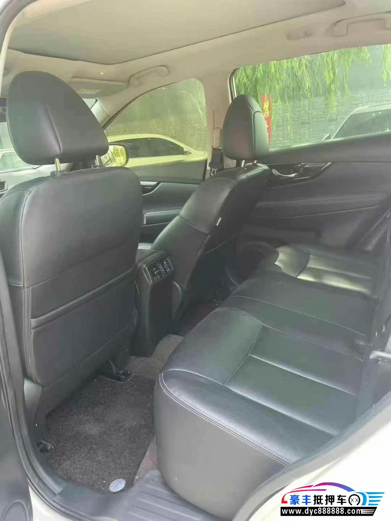 21年日产奇骏轿车抵押车出售