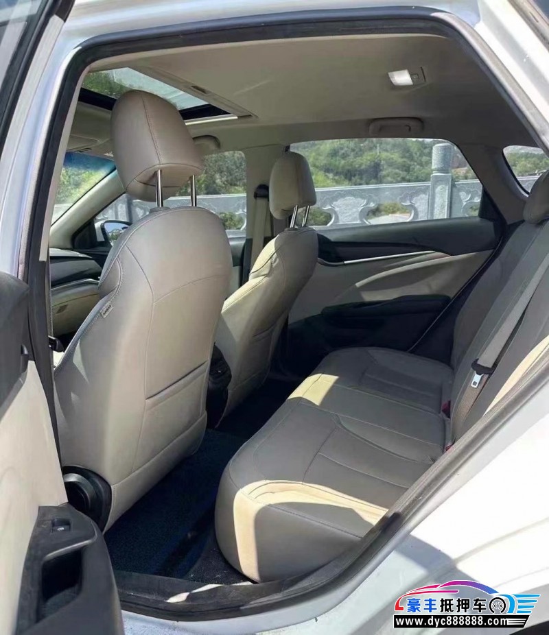 21年别克阅朗轿车抵押车出售