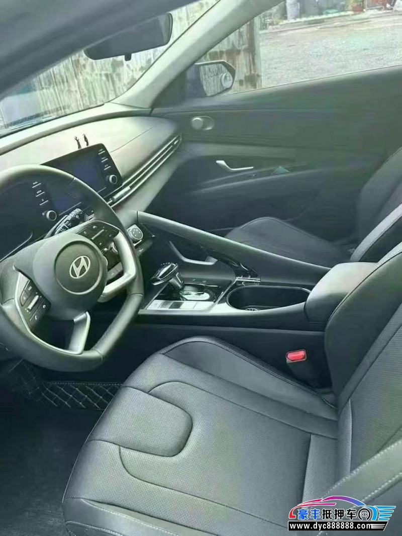 24年现代伊兰特轿车抵押车出售