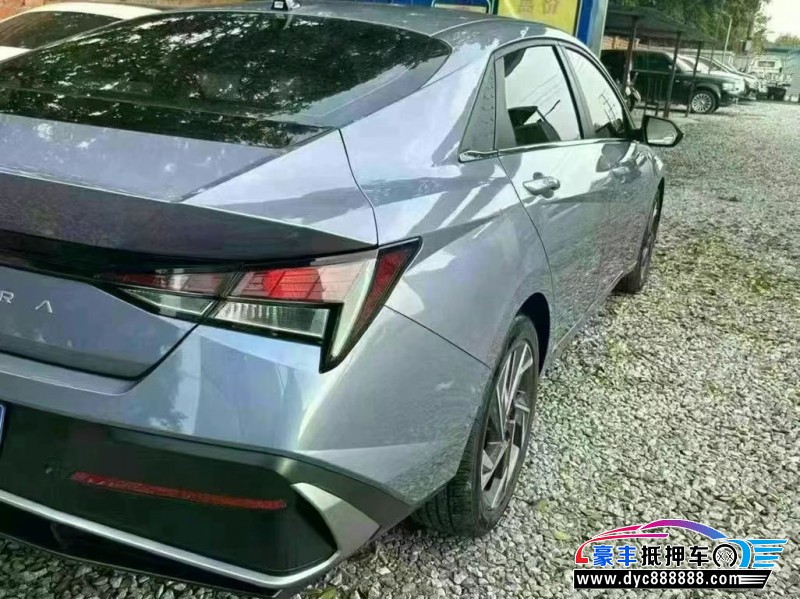 24年现代伊兰特轿车抵押车出售