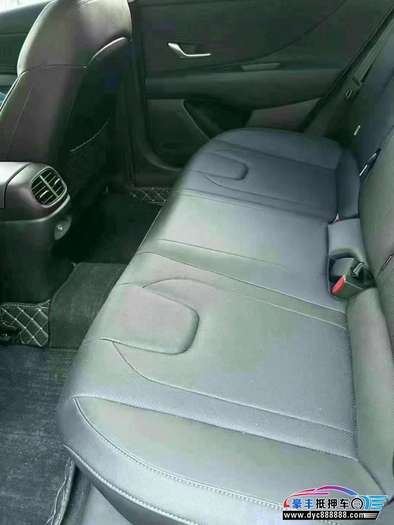 24年现代伊兰特轿车抵押车出售