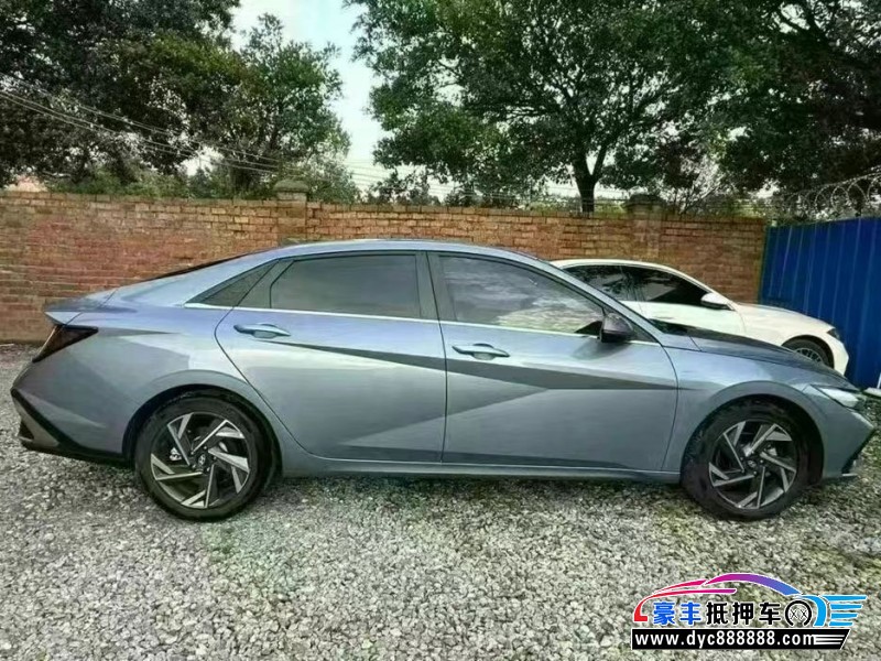 24年现代伊兰特轿车抵押车出售