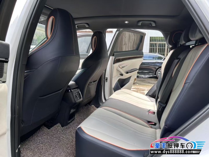 22年比亚迪宋轿车抵押车出售