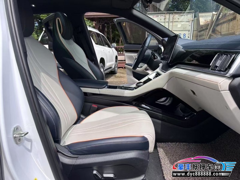 22年比亚迪宋轿车抵押车出售