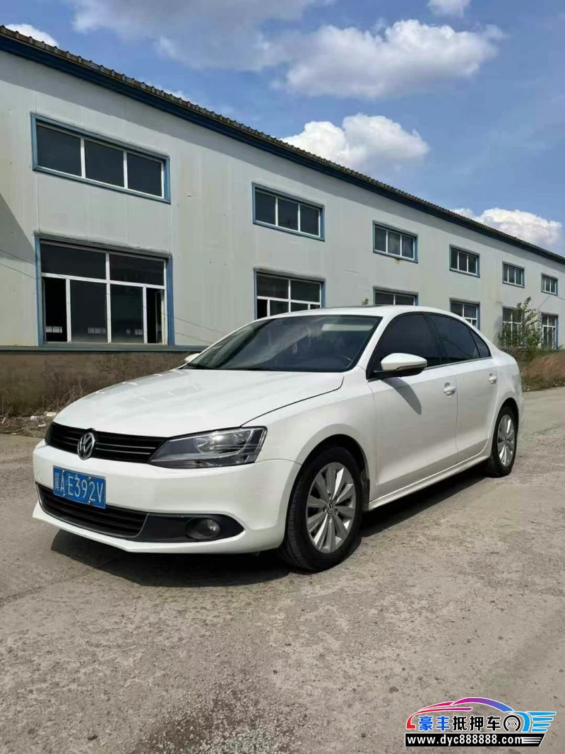 15年大众速腾轿车抵押车出售