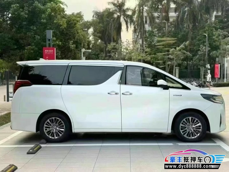 20年丰田埃尔法轿车抵押车出售