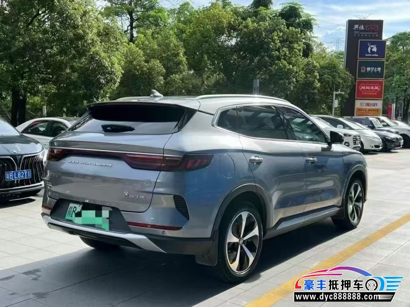 21年比亚迪宋轿车抵押车出售