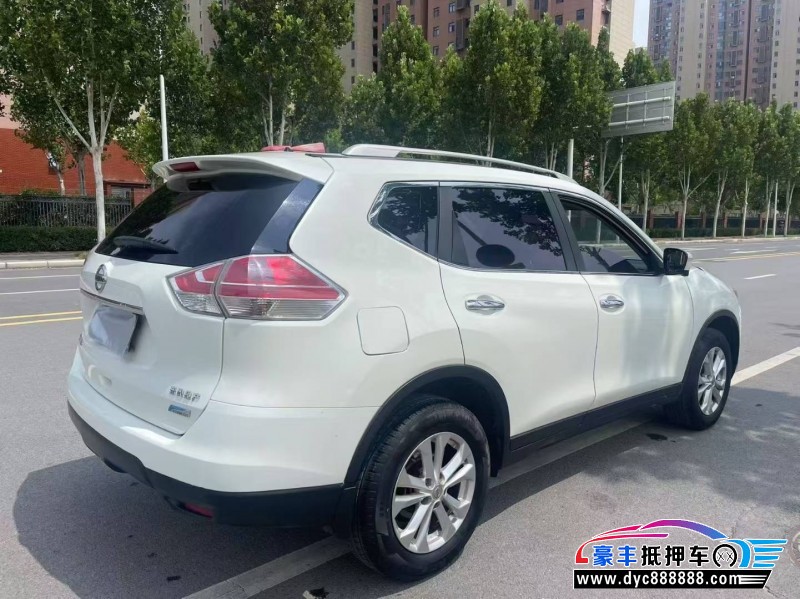 15年日产奇骏轿车抵押车出售
