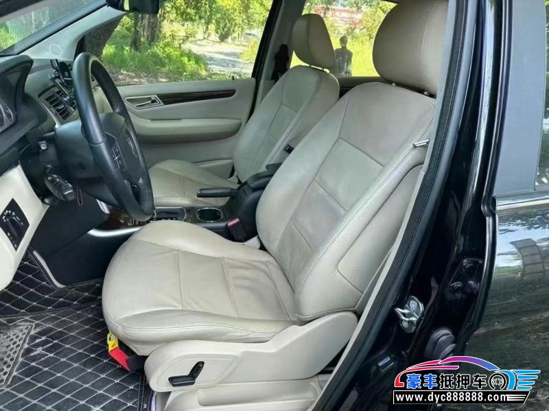 11年奔驰B轿车抵押车出售