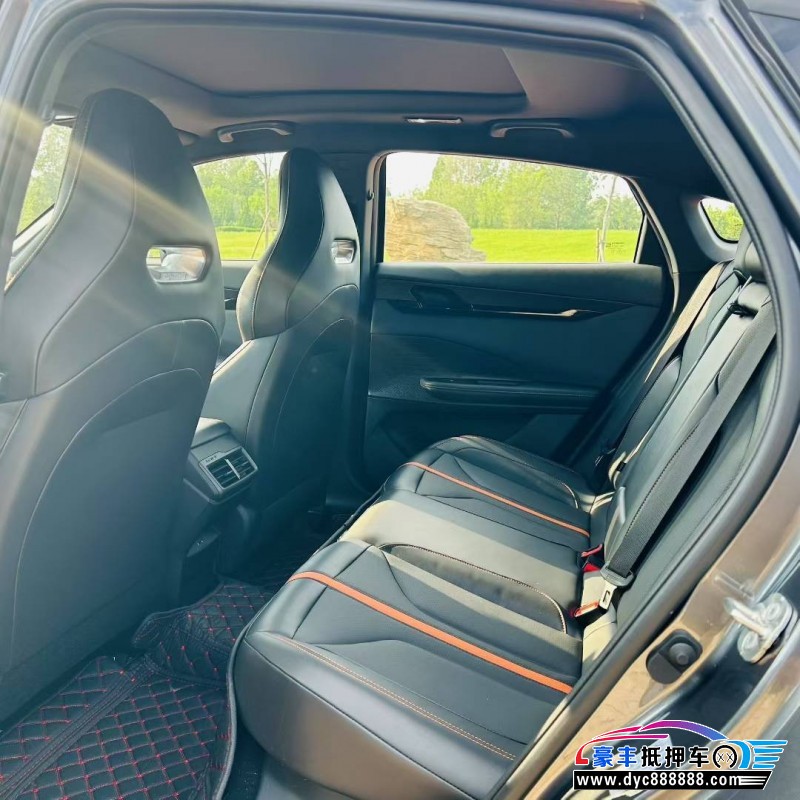 25年长安长安UNI轿车抵押车出售