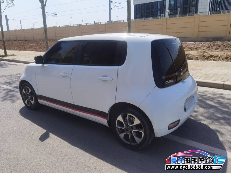 21年欧拉白猫轿车抵押车出售