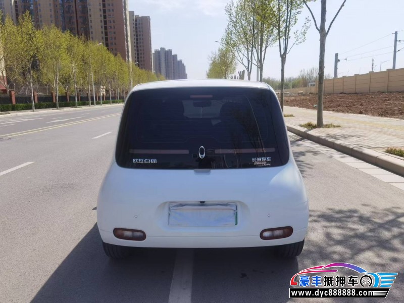 21年欧拉白猫轿车抵押车出售