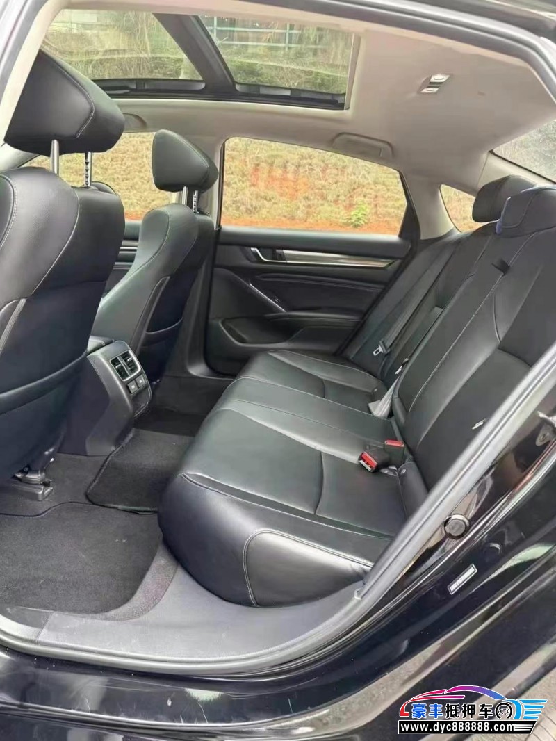 22年本田雅阁轿车抵押车出售