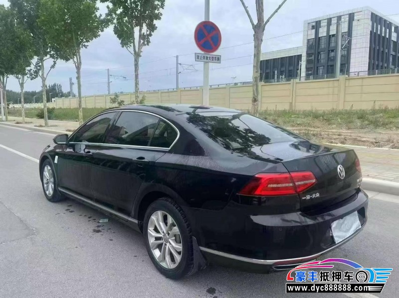 17年大众迈腾轿车抵押车出售