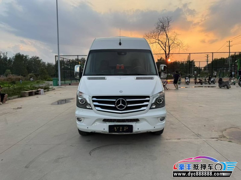 15年奔驰斯宾特轿车抵押车出售