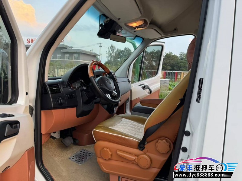 15年奔驰斯宾特轿车抵押车出售