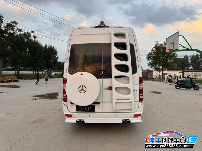 15年奔驰斯宾特轿车抵押车出售