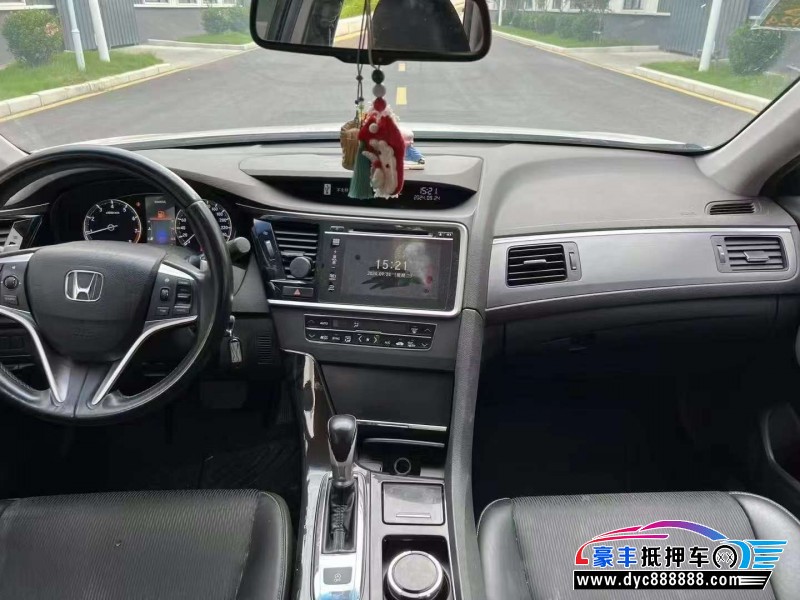 16年本田思铂睿轿车抵押车出售