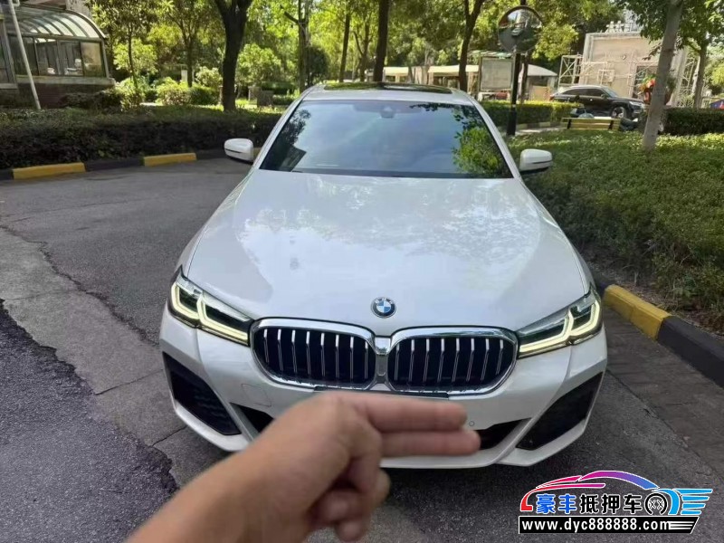 22年宝马5系轿车抵押车出售
