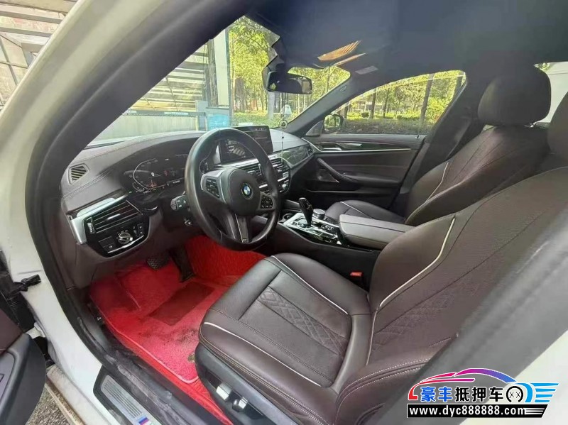 22年宝马5系轿车抵押车出售