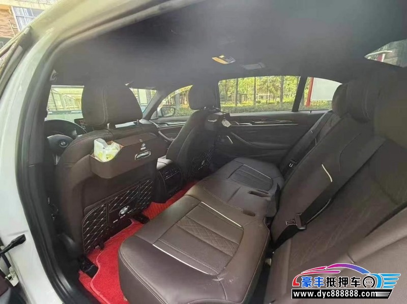 22年宝马5系轿车抵押车出售