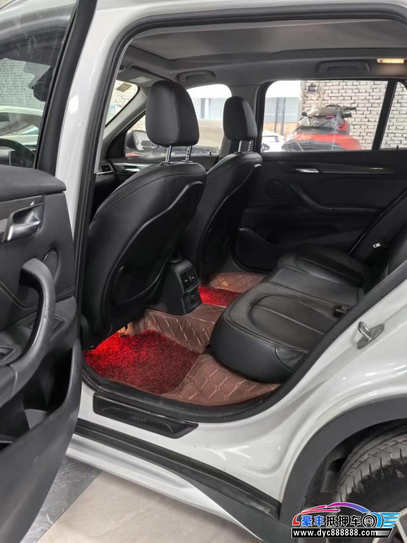 18年宝马X1轿车抵押车出售