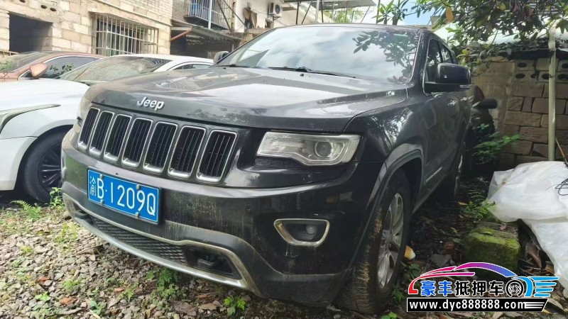 15年Jeep大切诺基轿车抵押车出售