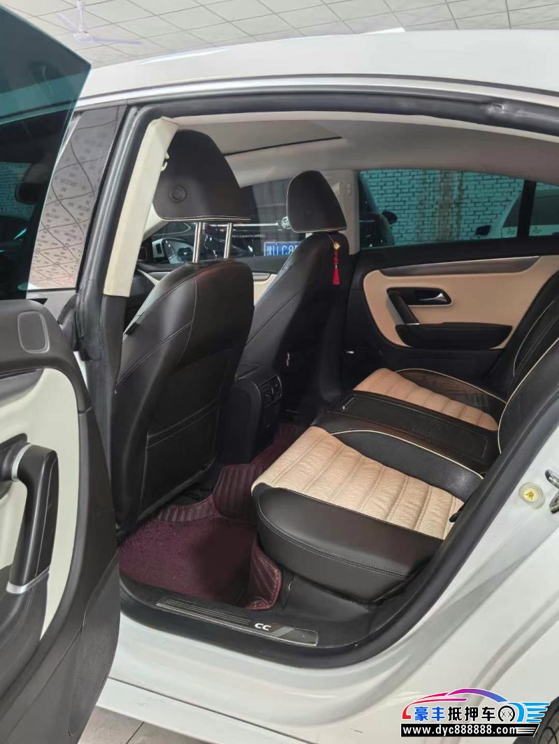 16年大众CC轿车抵押车出售