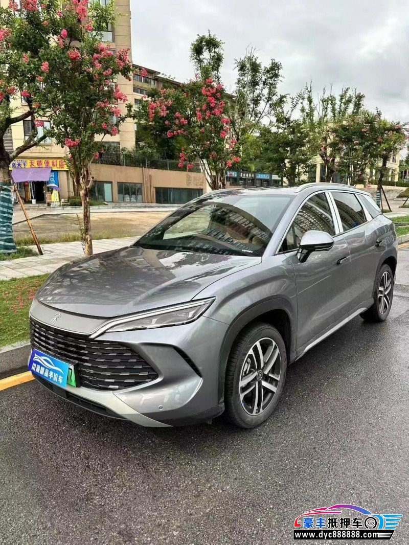 25年比亚迪宋轿车抵押车出售