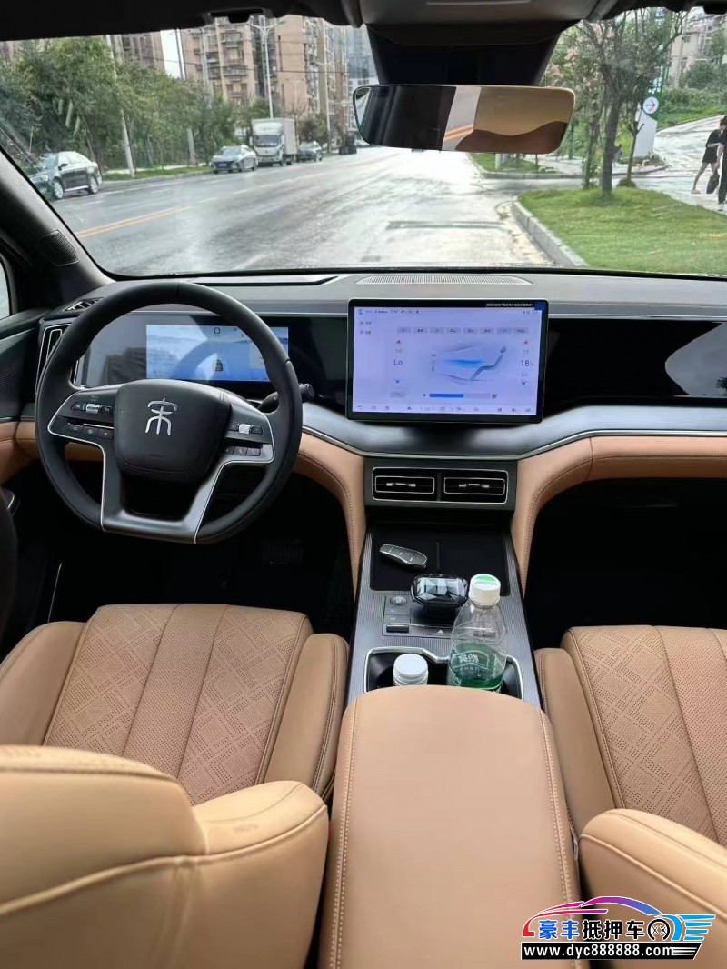 25年比亚迪宋轿车抵押车出售